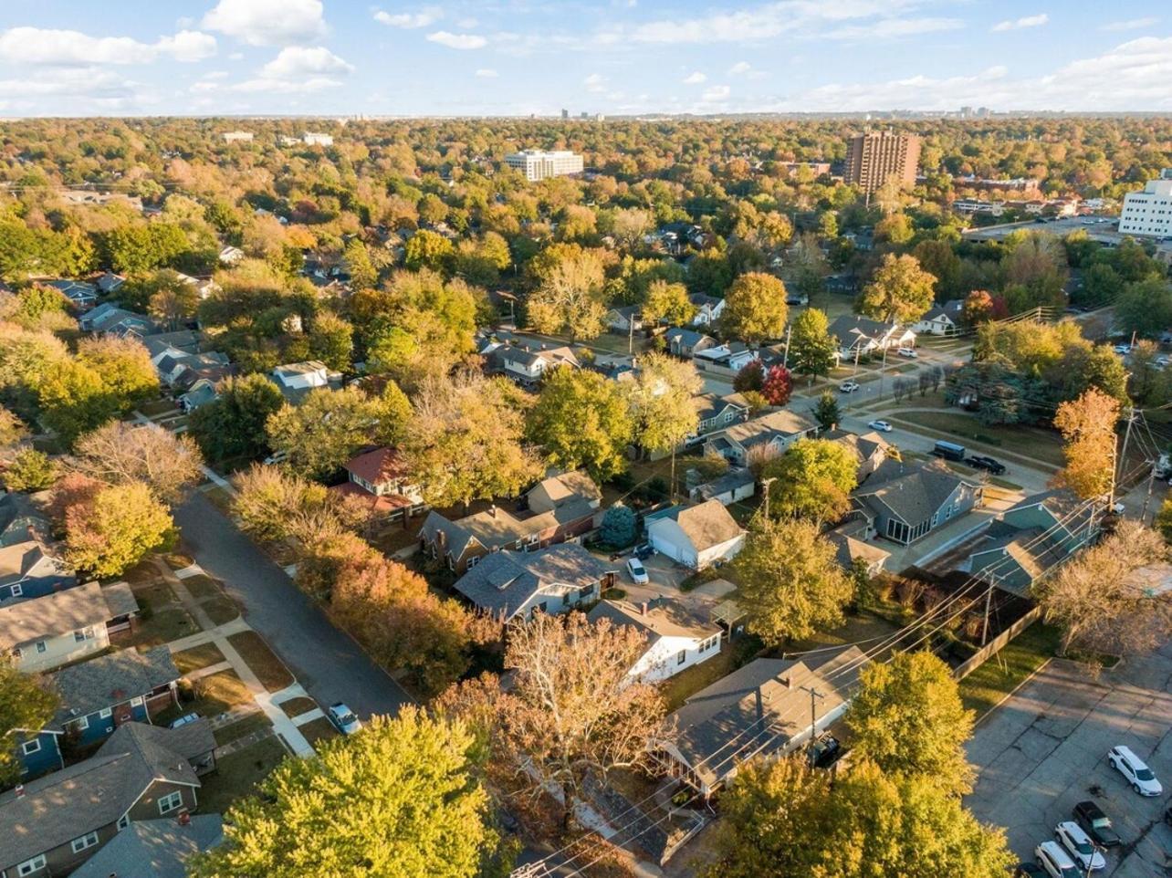 Walk To Cherry Street,Pets, Hot Tub By Hvnlyhomes Tulsa Exterior photo