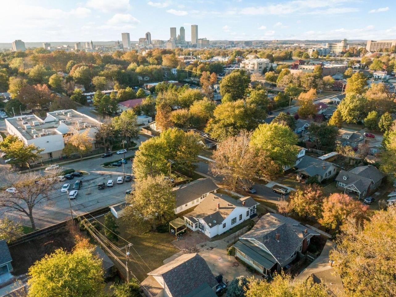 Walk To Cherry Street,Pets, Hot Tub By Hvnlyhomes Tulsa Exterior photo